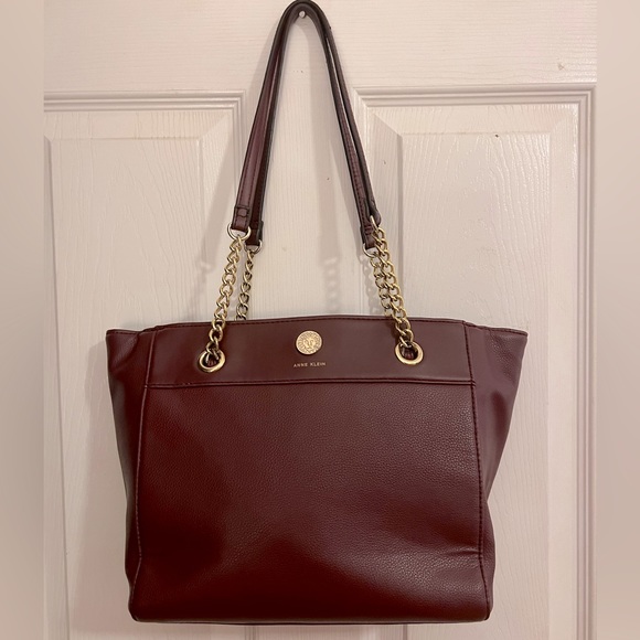 Anne Klein Handbags - Beautiful Burgundy Anne Klein Tote